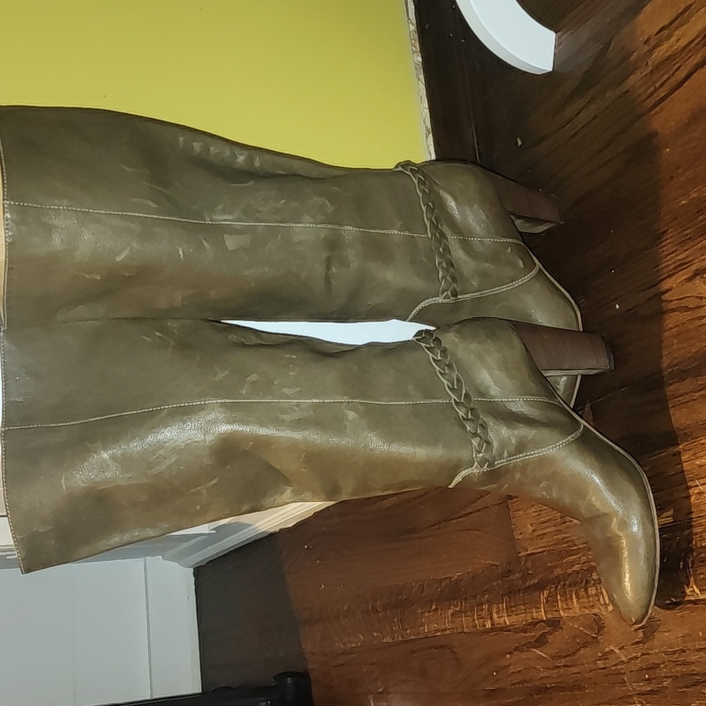 TREMP Knee-High Women's Boots WITH BRAIDED ACCENT ON ANKLE.  Hunter Green